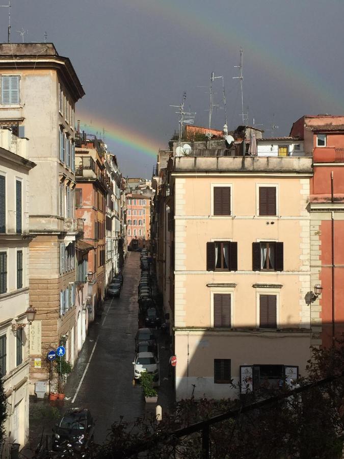 Delizioso Monolocale Soppalcato Appartamento *